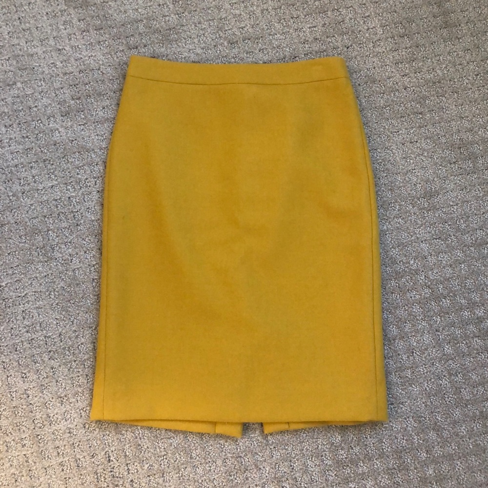 J. Crew Pencil skirt ✏️